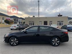 نيسان ألتيما